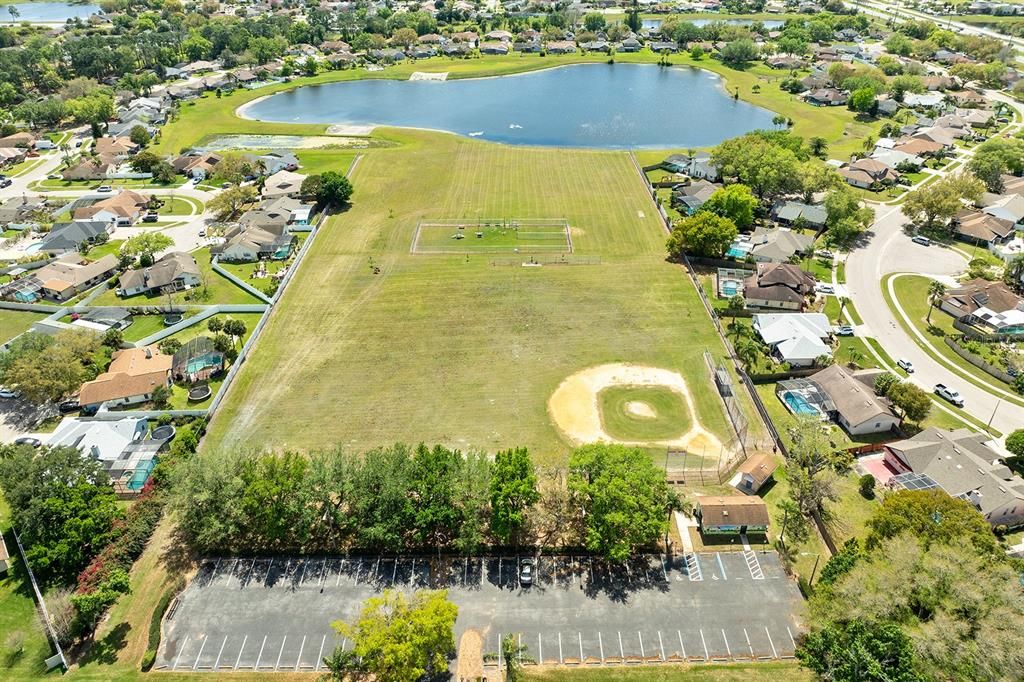 COMMUNITYBASEBALL FEILD