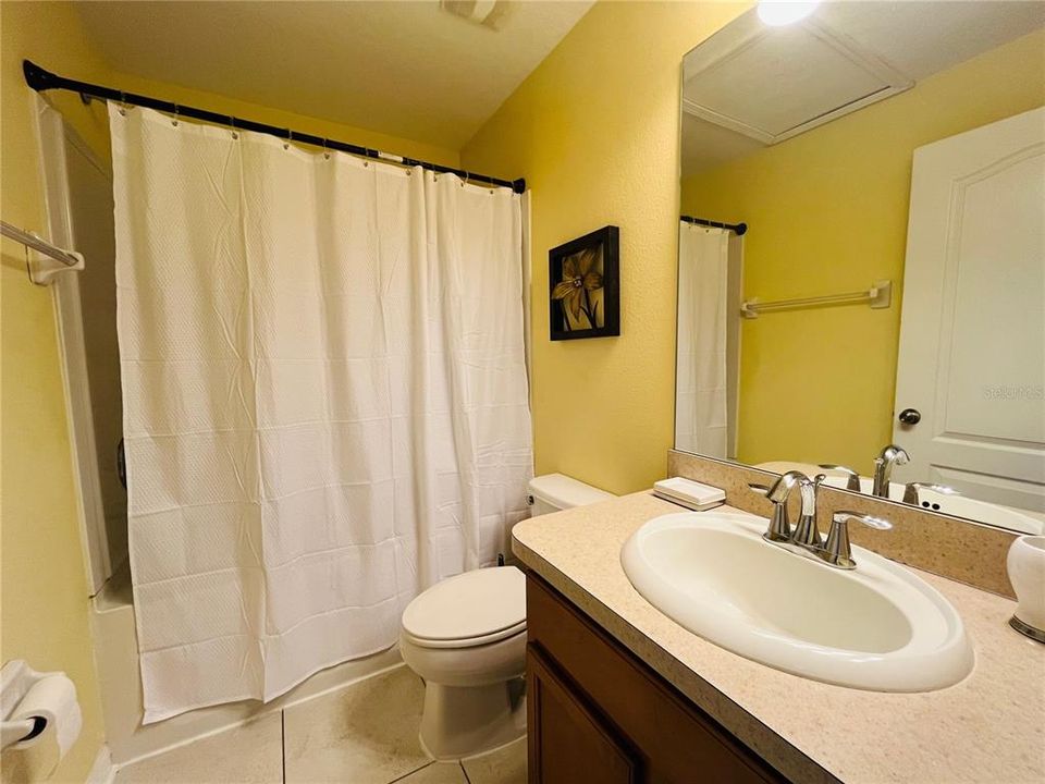 В аренду: $1,650 (2 спален, 2 ванн, 1224 Квадратных фут)