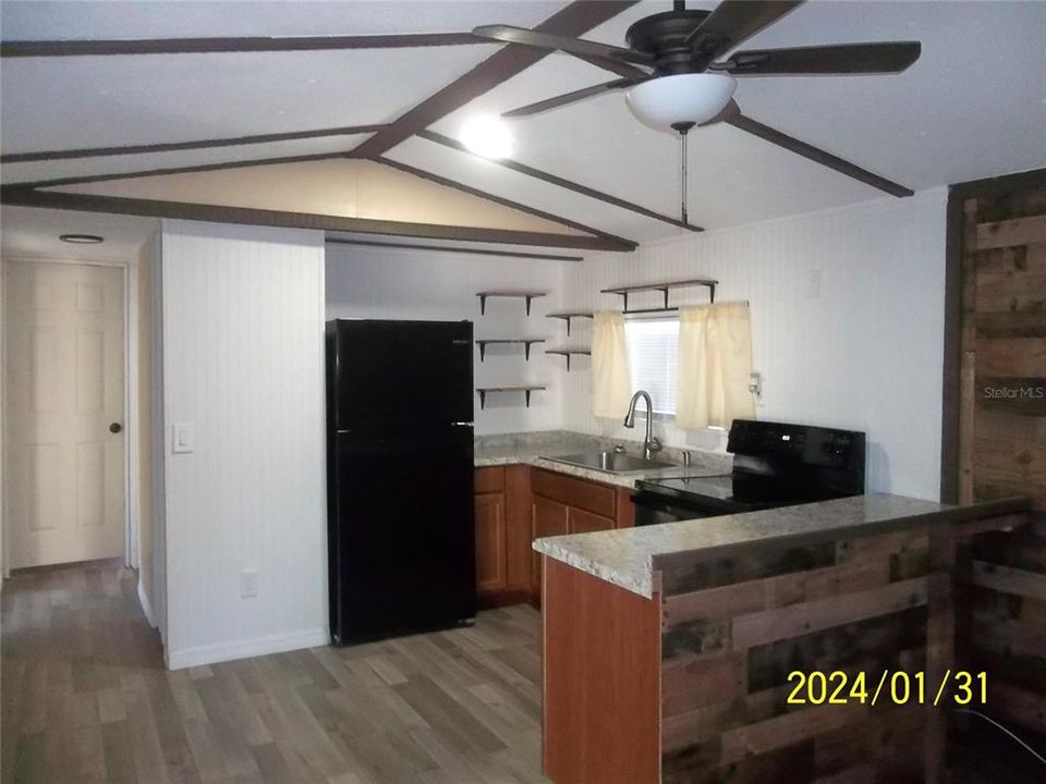 For Sale: $57,000 (1 beds, 1 baths, 396 Square Feet)