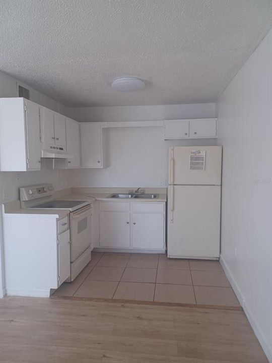 For Rent: $1,200 (1 beds, 1 baths, 608 Square Feet)