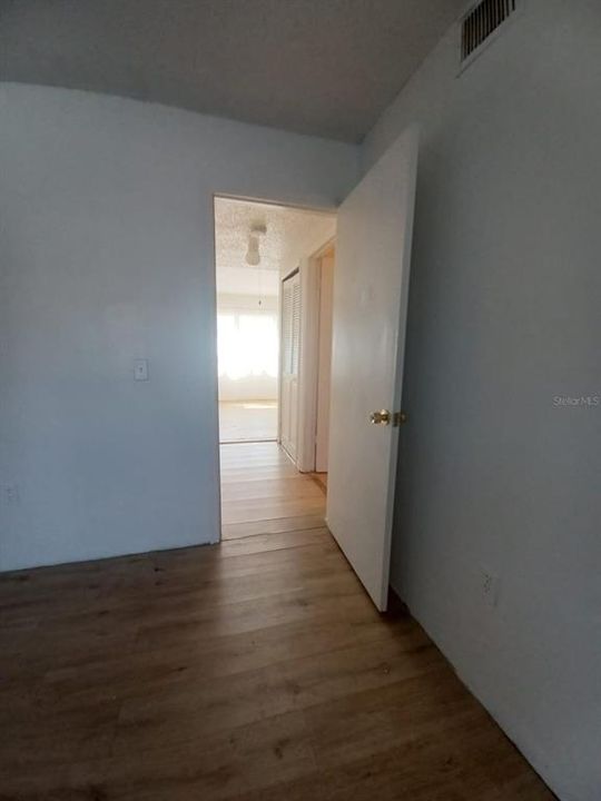 For Rent: $1,200 (1 beds, 1 baths, 608 Square Feet)
