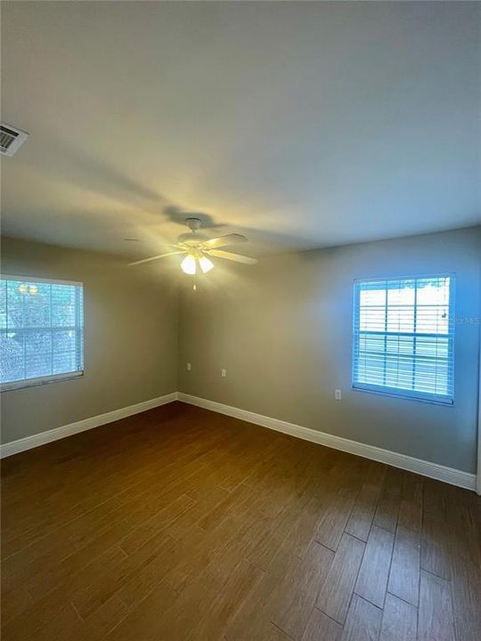Recently Rented: $2,395 (4 beds, 2 baths, 1470 Square Feet)