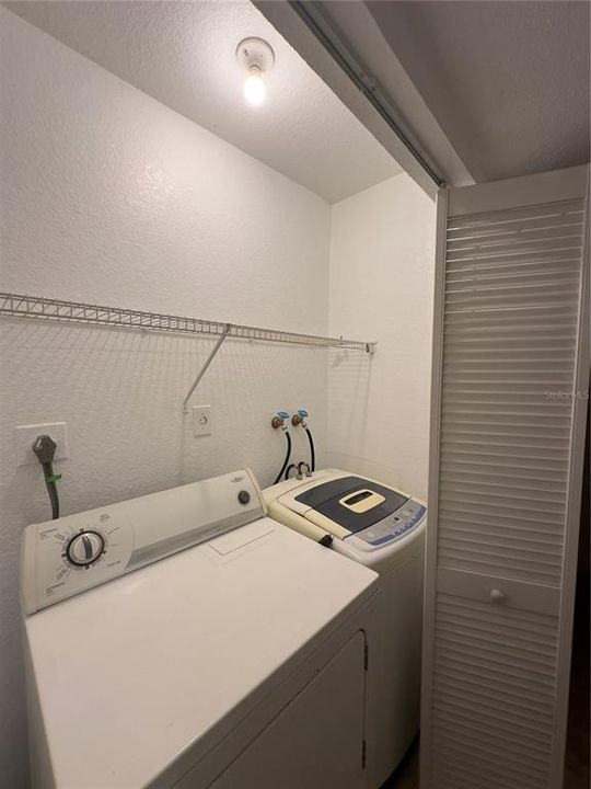 Active With Contract: $129,000 (1 beds, 1 baths, 756 Square Feet)