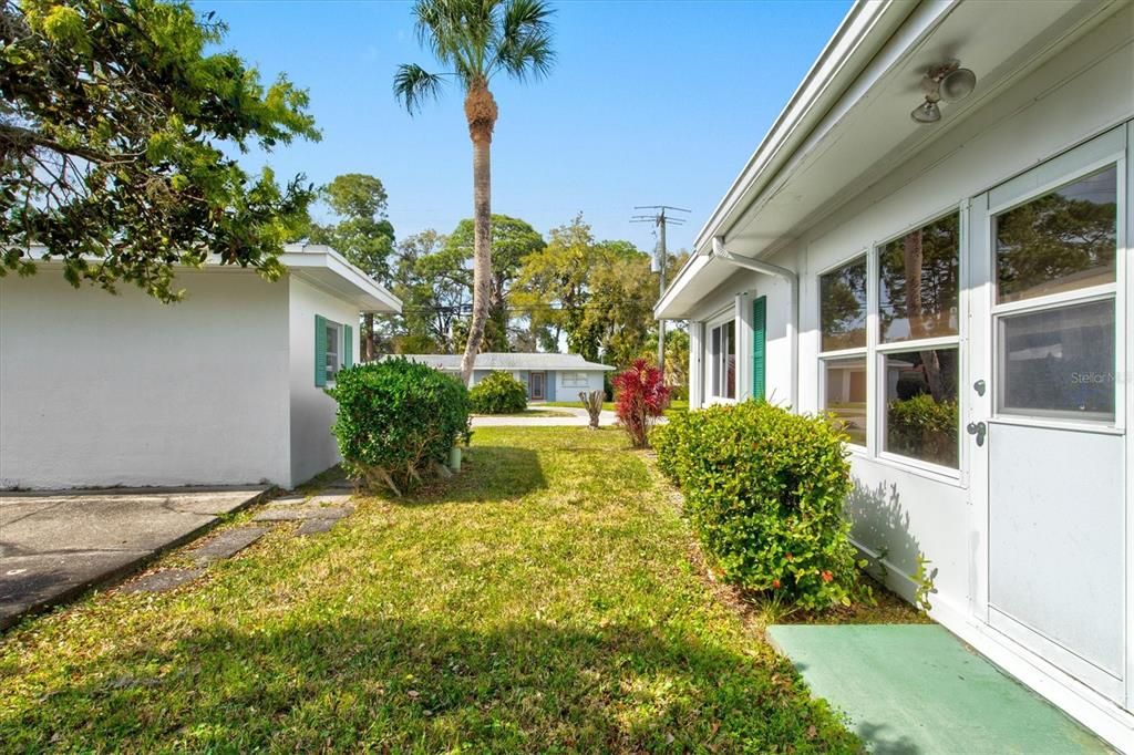 Recently Sold: $240,000 (2 beds, 2 baths, 1055 Square Feet)