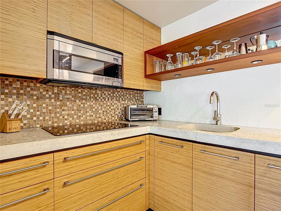 For Sale: $349,774 (1 beds, 1 baths, 435 Square Feet)