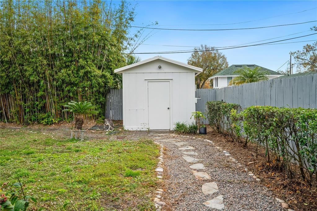 Recently Sold: $465,000 (3 beds, 2 baths, 1632 Square Feet)