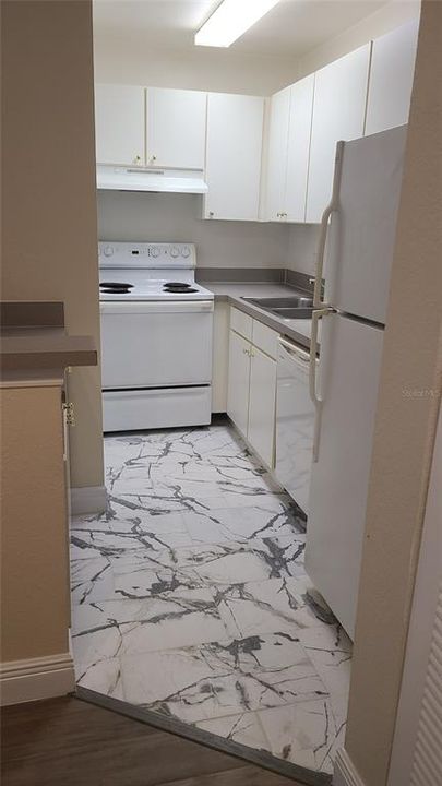 For Rent: $1,400 (1 beds, 1 baths, 554 Square Feet)