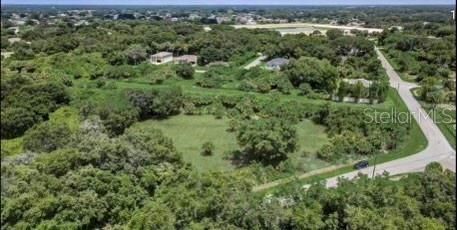 Activo con contrato: $175,000 (2.41 acres)