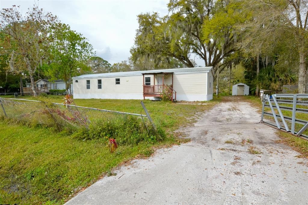 For Sale: $224,000 (4 beds, 2 baths, 1200 Square Feet)