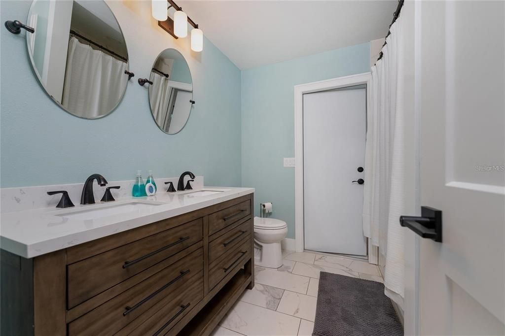 Active With Contract: $3,200 (3 beds, 2 baths, 2274 Square Feet)