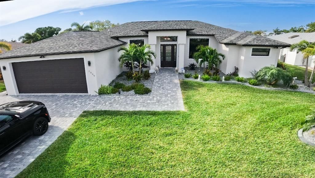 Recently Sold: $599,000 (3 beds, 2 baths, 2044 Square Feet)