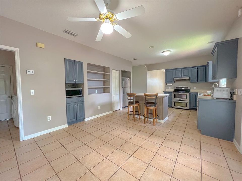 For Rent: $2,250 (3 beds, 2 baths, 1606 Square Feet)