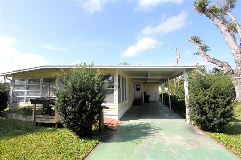 Recently Sold: $65,000 (2 beds, 1 baths, 744 Square Feet)