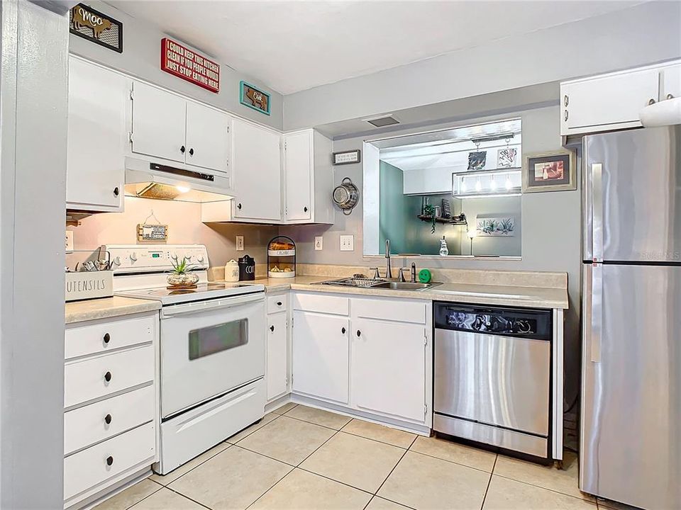 For Sale: $224,000 (2 beds, 2 baths, 1514 Square Feet)