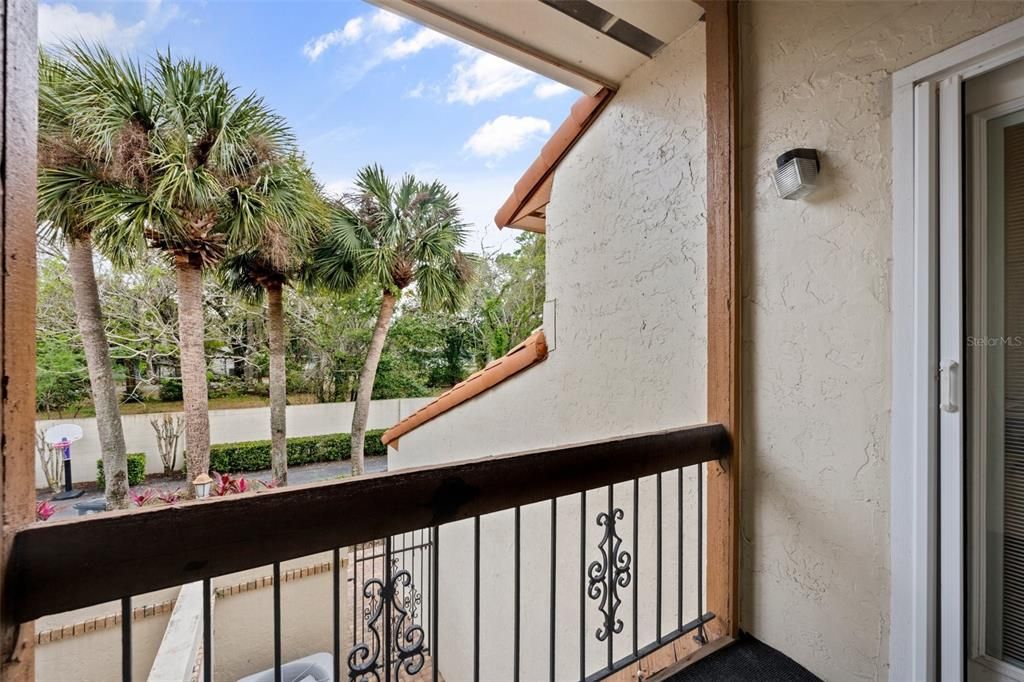 Recently Sold: $394,000 (2 beds, 2 baths, 1426 Square Feet)