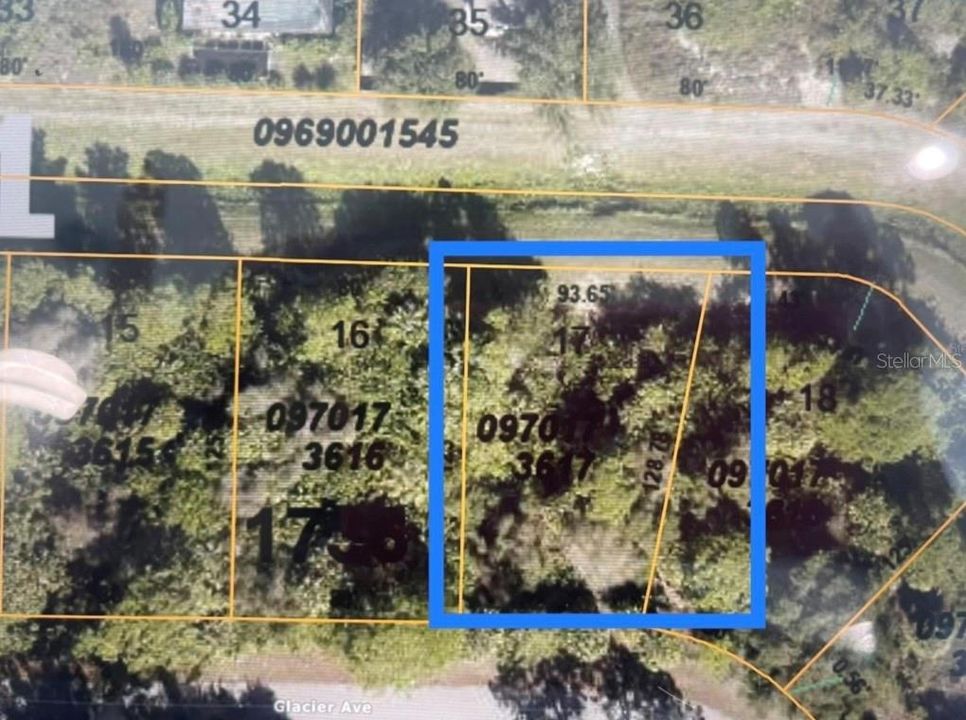 En Venta: $29,900 (0.24 acres)