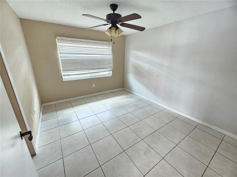 Active With Contract: $127,000 (2 beds, 2 baths, 825 Square Feet)