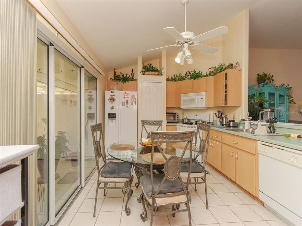 Active With Contract: $540,000 (0 beds, 0 baths, 2690 Square Feet)