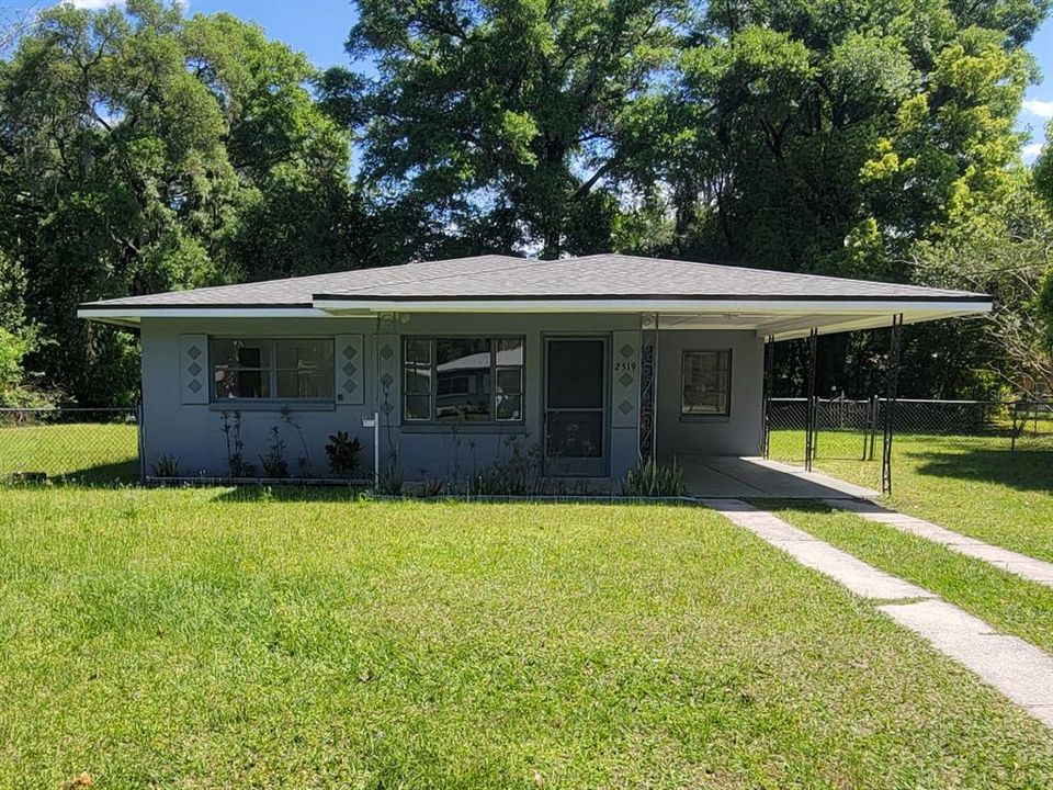 Recently Sold: $164,900 (3 beds, 1 baths, 1006 Square Feet)