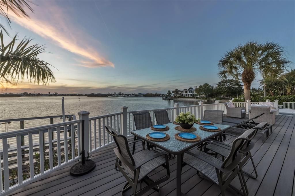 For Sale: $2,900,000 (4 beds, 3 baths, 2308 Square Feet)
