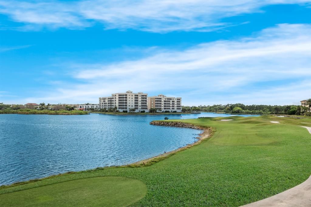 Active With Contract: $849,000 (3 beds, 3 baths, 2376 Square Feet)