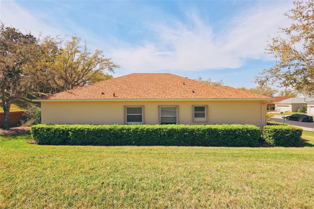 Active With Contract: $349,900 (2 beds, 2 baths, 1683 Square Feet)