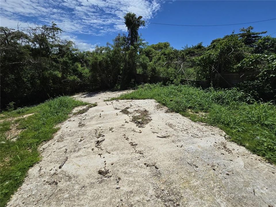 En Venta: $120,000 (0.83 acres)