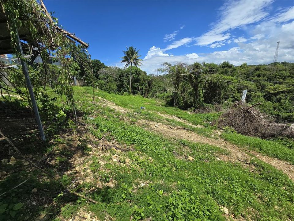 En Venta: $120,000 (0.83 acres)