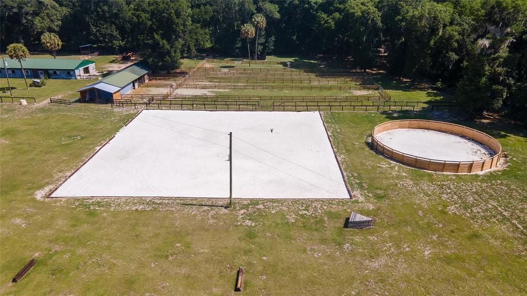 Arena and round pen