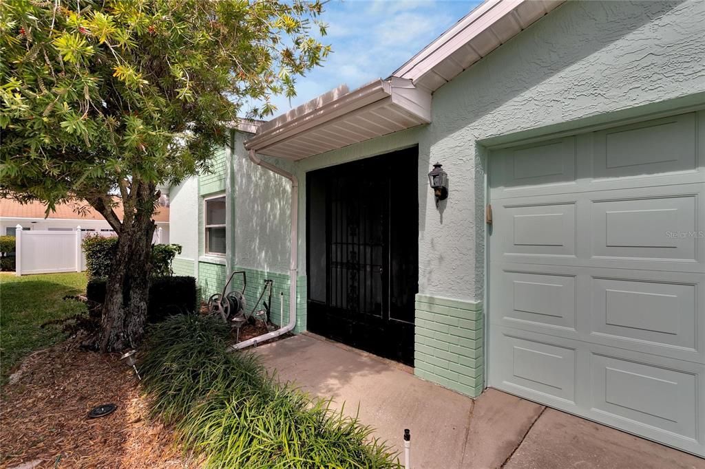 For Rent: $2,000 (2 beds, 2 baths, 1194 Square Feet)