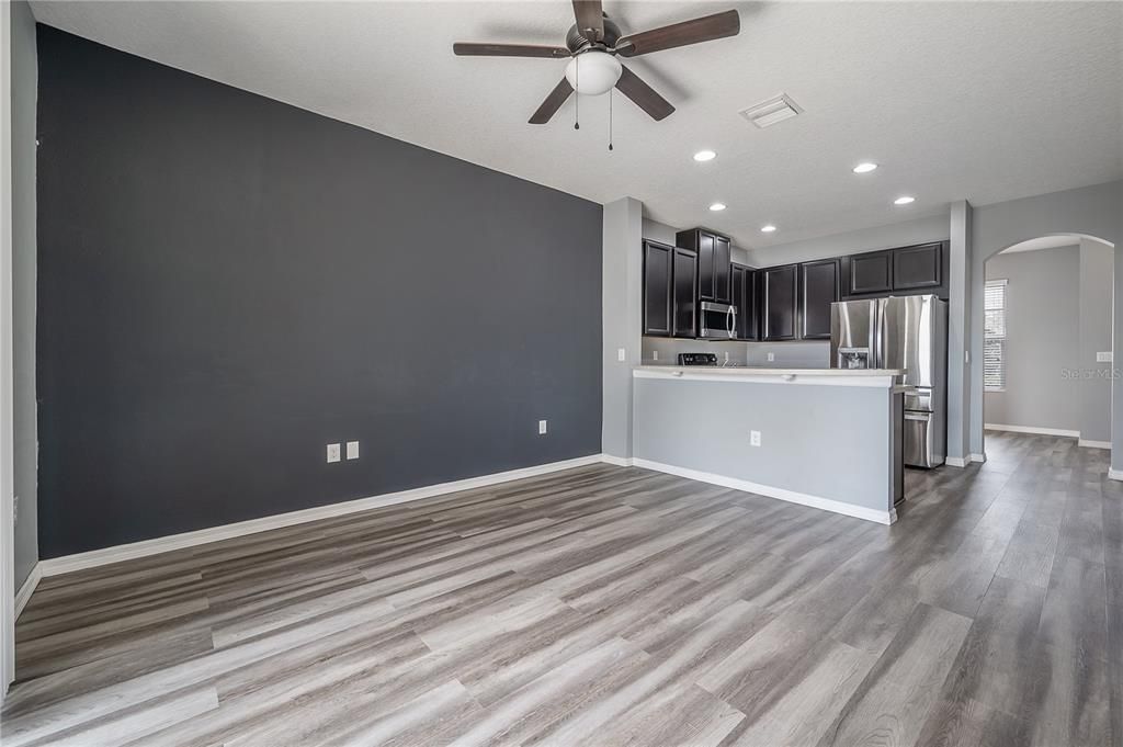 Recently Rented: $1,975 (2 beds, 2 baths, 1240 Square Feet)
