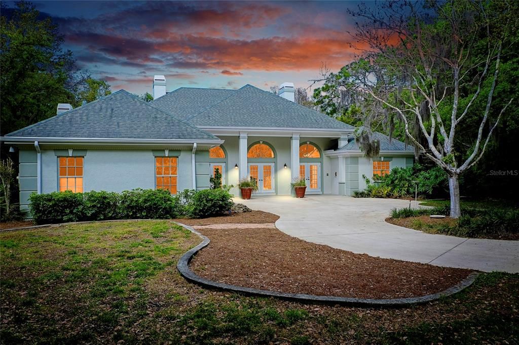 Recently Sold: $1,150,000 (4 beds, 3 baths, 3215 Square Feet)