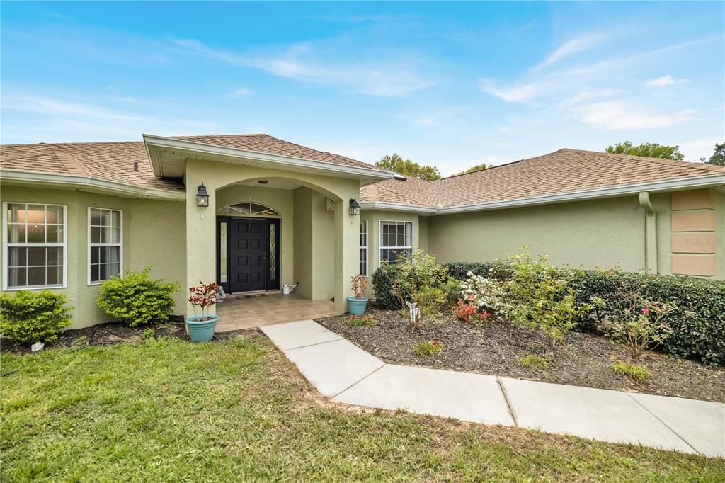 Recently Sold: $699,000 (3 beds, 2 baths, 2239 Square Feet)