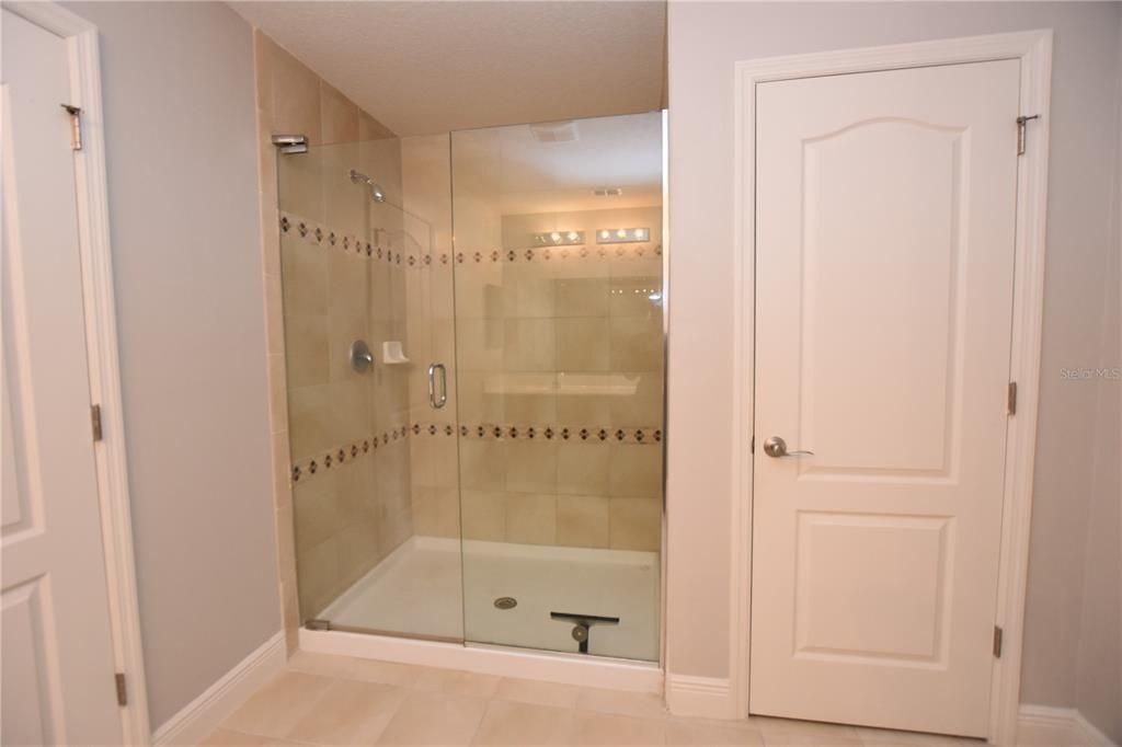 最近租的: $2,200 (3 贝兹, 2 浴室, 2631 平方英尺)