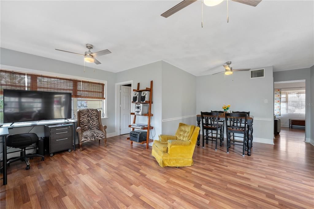 Active With Contract: $248,900 (3 beds, 2 baths, 1507 Square Feet)