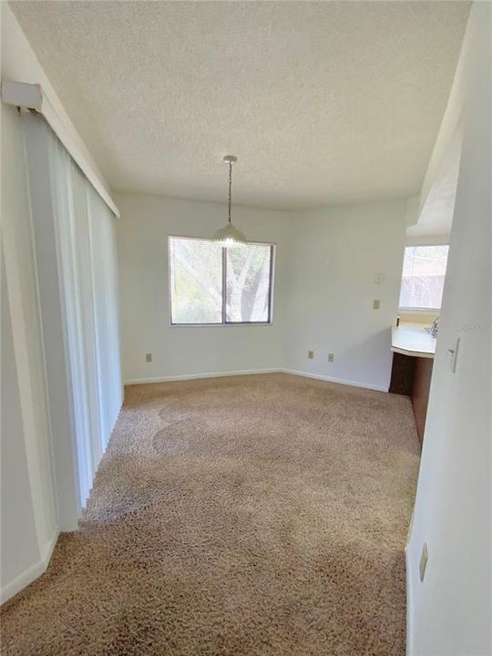 For Rent: $1,400 (2 beds, 2 baths, 1098 Square Feet)