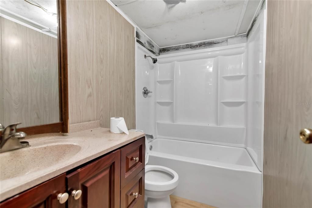 最近售出: $235,000 (3 贝兹, 2 浴室, 1344 平方英尺)