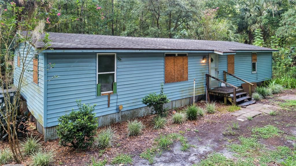 Recently Sold: $235,000 (3 beds, 2 baths, 1344 Square Feet)