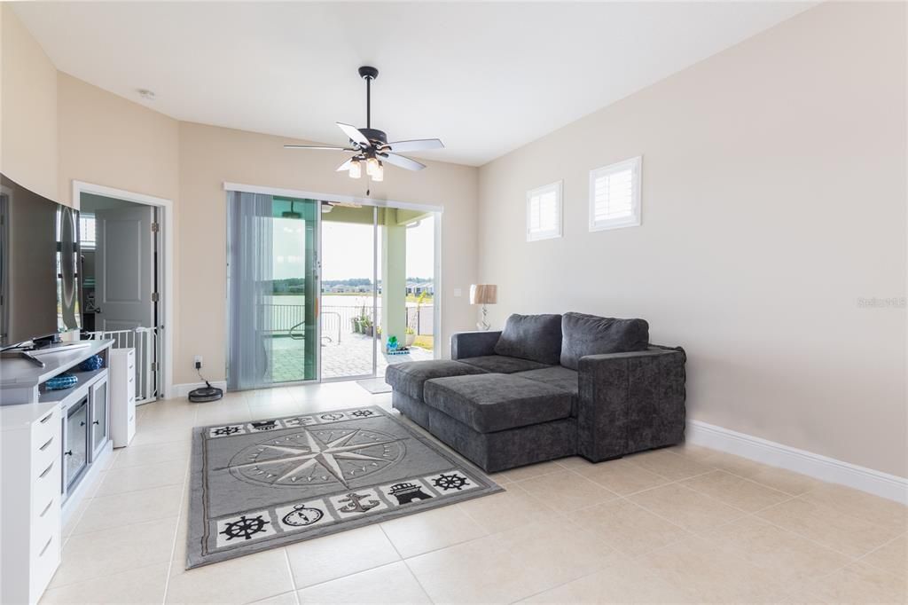 For Sale: $489,999 (3 beds, 2 baths, 1651 Square Feet)
