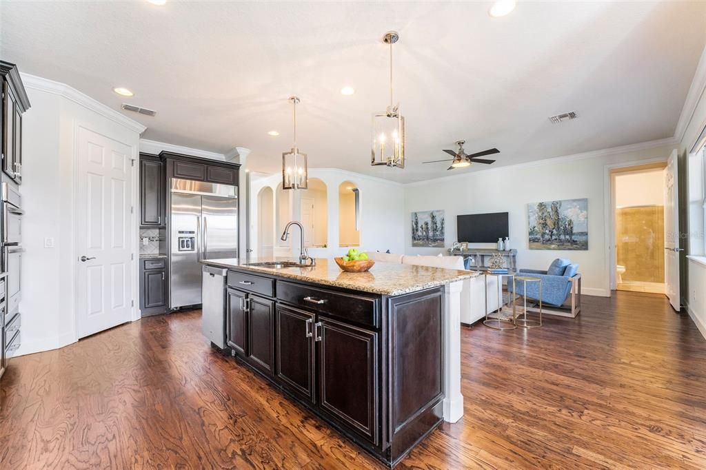 Recently Sold: $817,200 (5 beds, 4 baths, 3263 Square Feet)