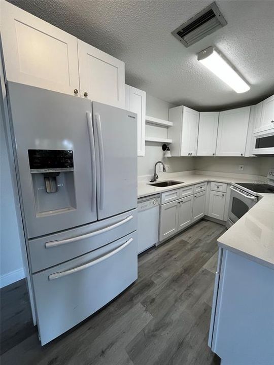 Recently Rented: $1,575 (3 beds, 1 baths, 960 Square Feet)