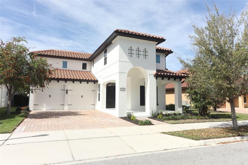 Active With Contract: $739,900 (4 beds, 3 baths, 3094 Square Feet)