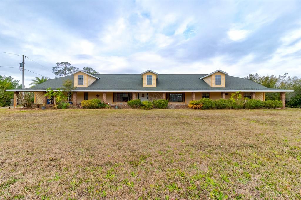 最近售出: $1,090,000 (5 贝兹, 4 浴室, 3722 平方英尺)