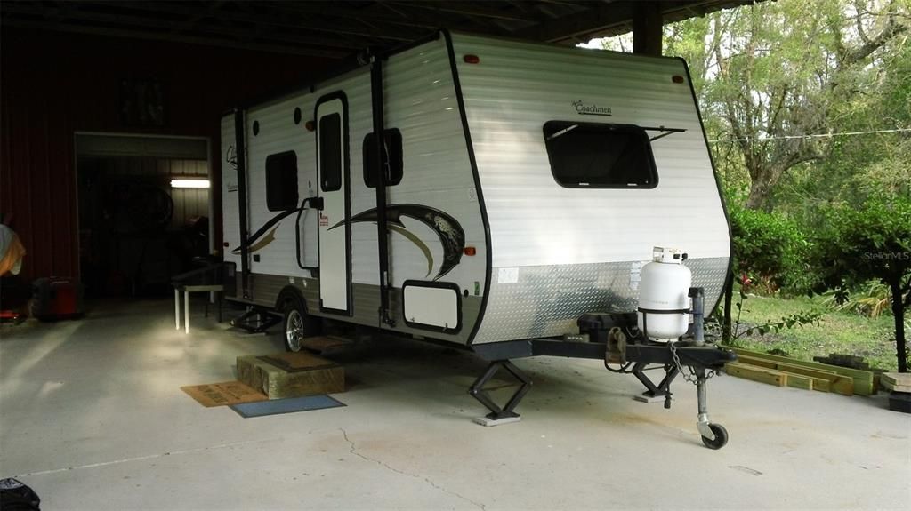Camper 4 sale separate 2015 17 FQ Coachman