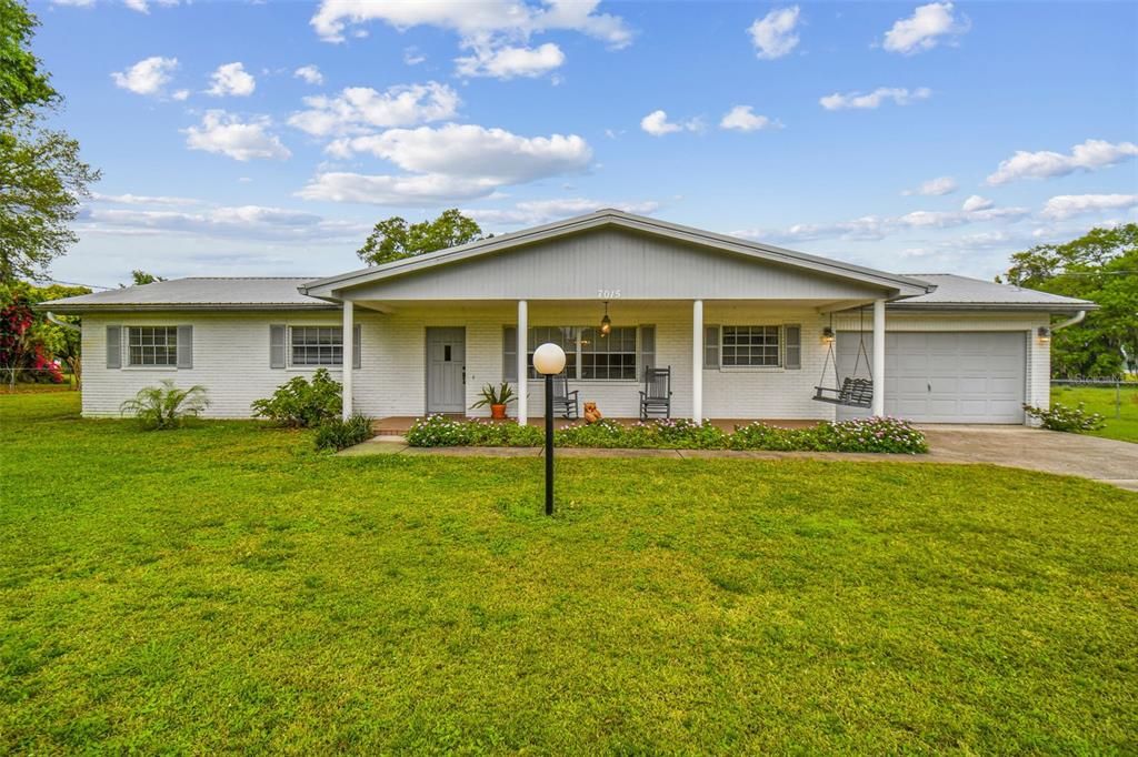 For Sale: $600,000 (3 beds, 2 baths, 2650 Square Feet)