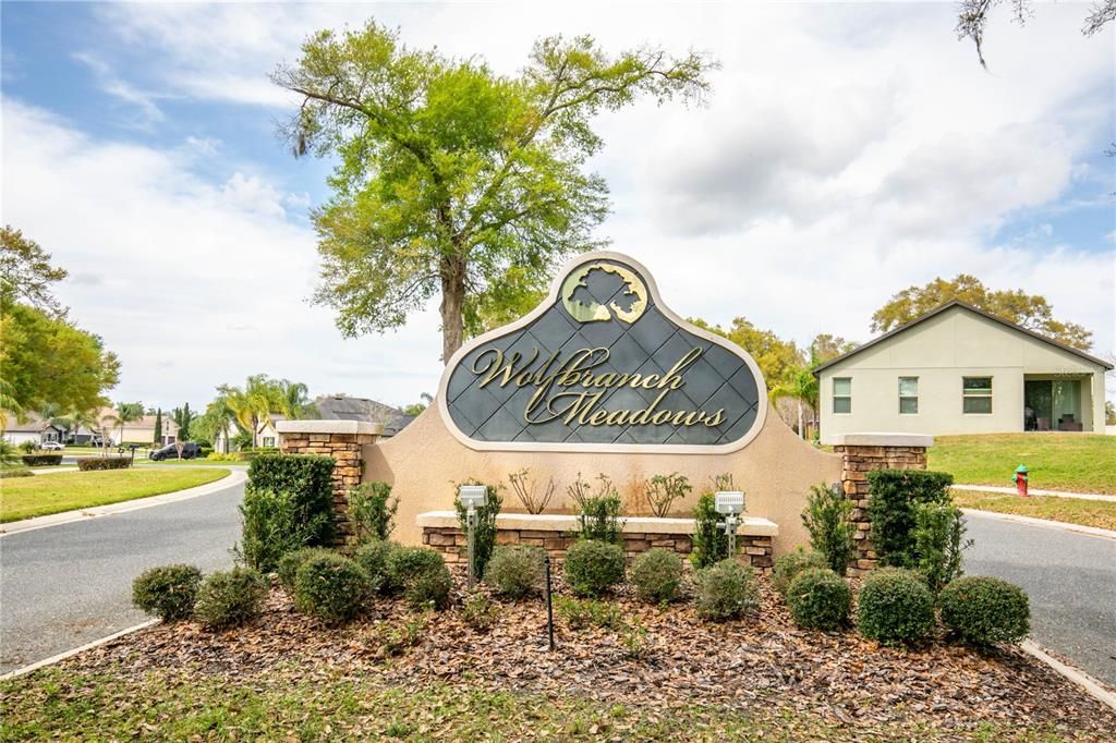 Recently Sold: $550,000 (4 beds, 3 baths, 2550 Square Feet)