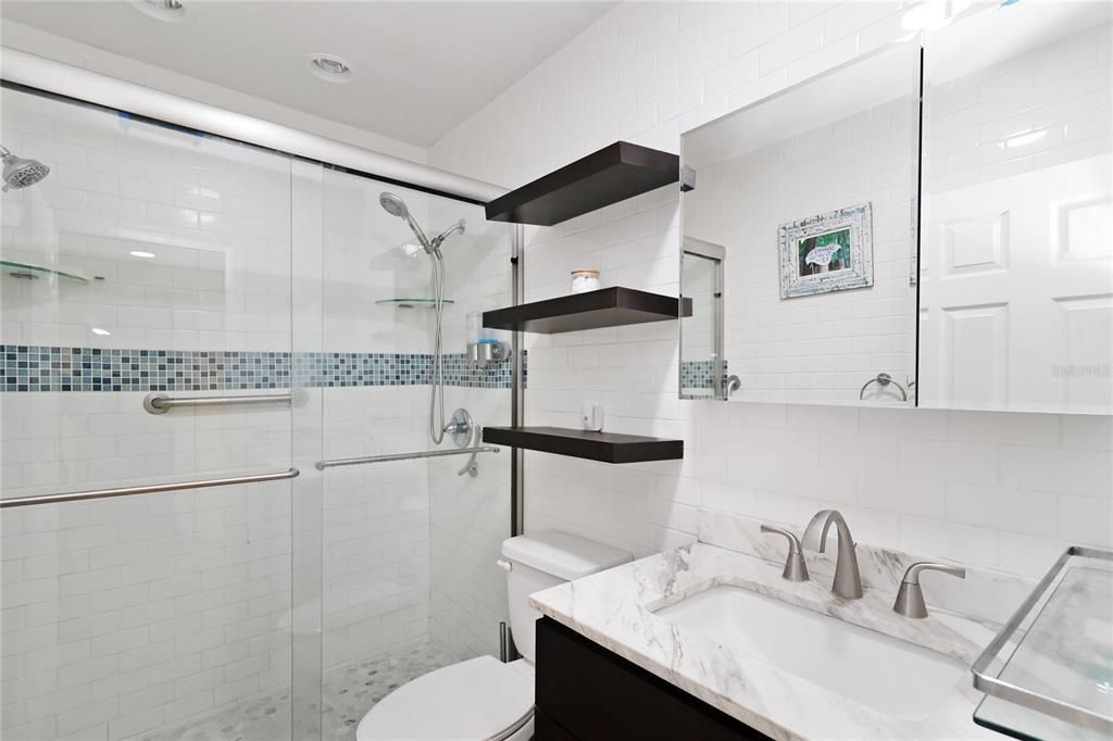 最近售出: $950,000 (3 贝兹, 2 浴室, 1474 平方英尺)