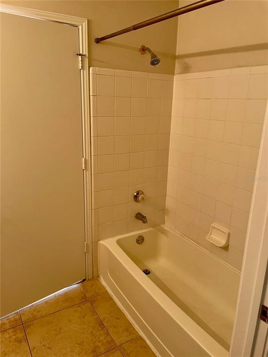 最近租的: $1,375 (1 贝兹, 1 浴室, 701 平方英尺)