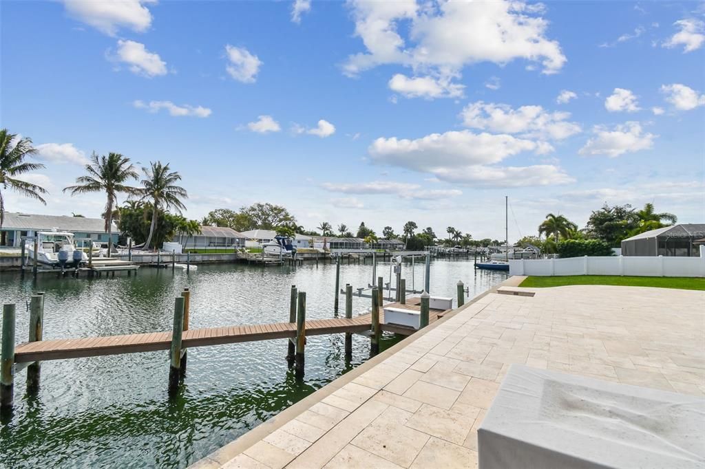 For Sale: $1,610,000 (4 beds, 2 baths, 2338 Square Feet)