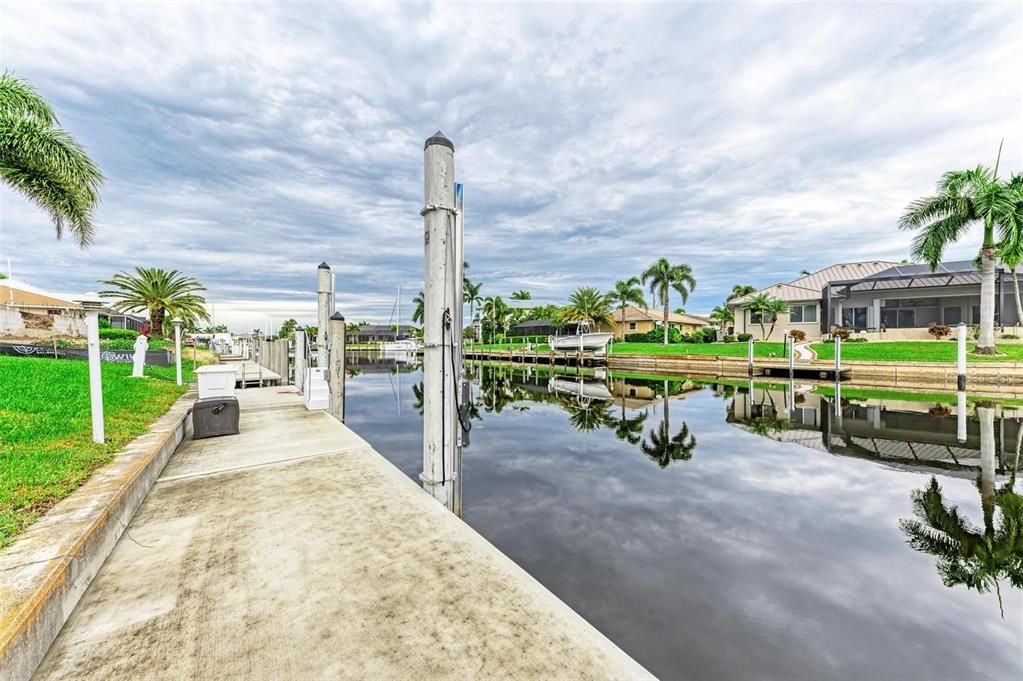 Active With Contract: $995,000 (3 beds, 2 baths, 2673 Square Feet)